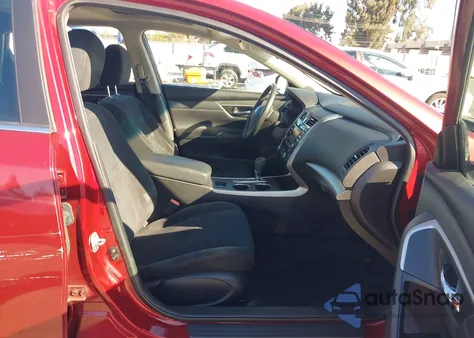 2015 Nissan Altima 2.5 Sv z USA, uszkodzony, nr VIN 1N4AL3AP3FC444253